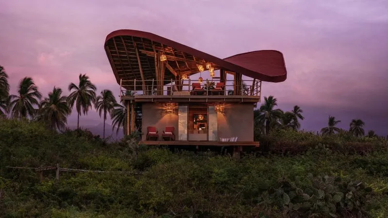 LIBURAN GAK CUMA MODAL ESTETIK: Saat Traveler Muda Mulai Memilih Regenerative Ecotourism